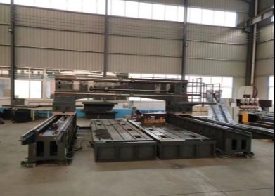 3000*3000 ওয়ার্কপিস সাইজের BT50 CNC প্লেট ড্রিলিং মেশিন, 30 কিলোওয়াট সার্ভো স্পিন্ডেল মোটর পাওয়ার
