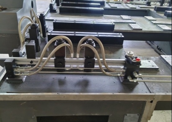 PZ4040/2 টাইপ গ্যান্ট্রি মোবাইল CNC ড্রিলিং মেশিনের উপাদান ওভারল্যাপের পুরুত্ব সর্বোচ্চ 100 মিমি