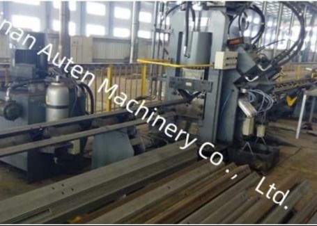 কাস্টমাইজযোগ্য সিএনসি টুল গ্রিলিং মেশিন