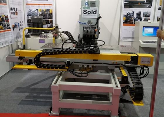 বিটি 50 স্টিলের ধাতব শীট গর্ত গঠনের জন্য ড্রিলিং স্পিন্ডল সিএনসি পাঞ্চিং মেশিন 40mm ড্রিলিং বেধ