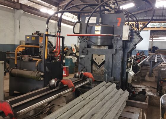 গ্যালভানাইজড এঙ্গেল স্টিল প্রসেসিং সিএনসি এঙ্গেল লাইন JNC1616 বায়ু শক্তি টাওয়ার উপাদান