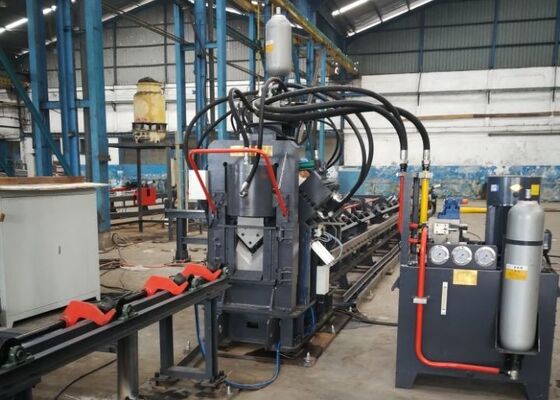 2200/4300KN কাটিং ফোর্স JNC সিরিজ CNC Punching চিহ্নিতকরণ এবং কোণ জন্য কাটিং মেশিন