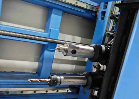 40mm সর্বোচ্চ ড্রিলিং ব্যাসার্ধ CNC উচ্চ গতির H Beam ড্রিলিং মেশিন জন্য চ্যানেল বিভাগ